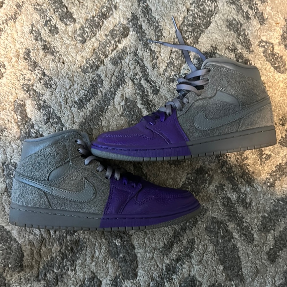 Purple nike Jordan’s